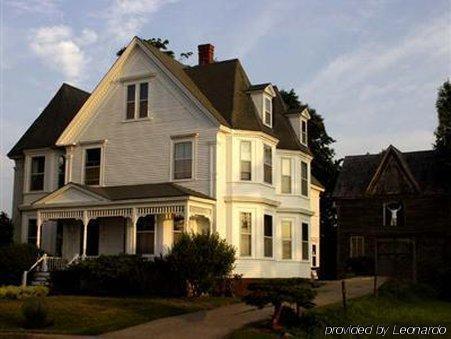 A Seafaring Maiden Bed And Breakfast Granville Ferry Екстер'єр фото